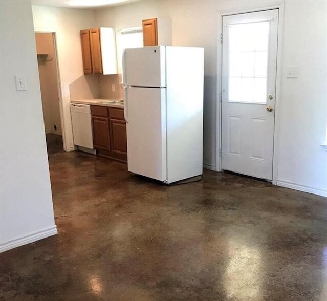 Building Photo - 90 County Rd 2269