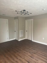 Building Photo - 4233 Holt Rd