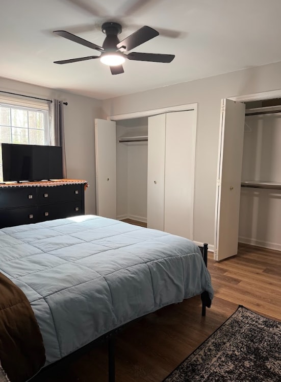 2 very large closets - 4700 Cornwall Pl