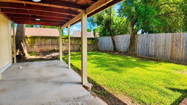 Building Photo - 9507 Wellsworth Dr