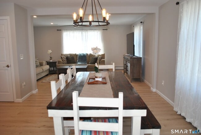 Building Photo - 3 Bostwick Pl