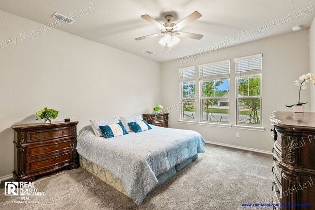 Building Photo - 2000 Plum Pk