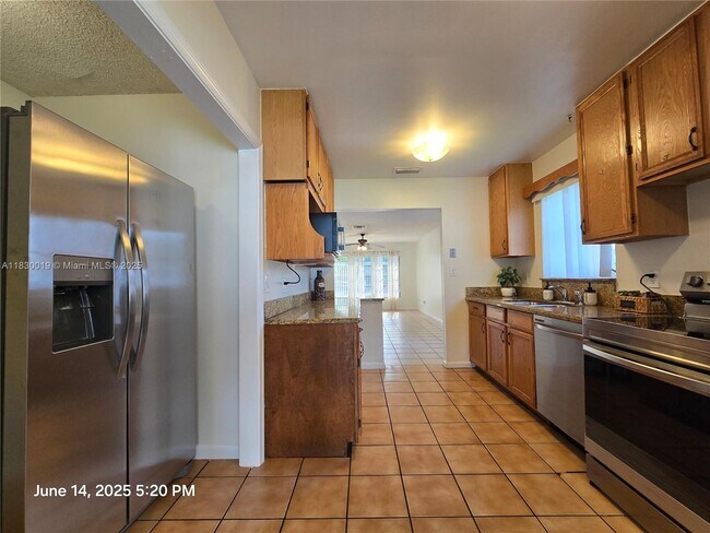 Building Photo - 3530 S 55th Ave