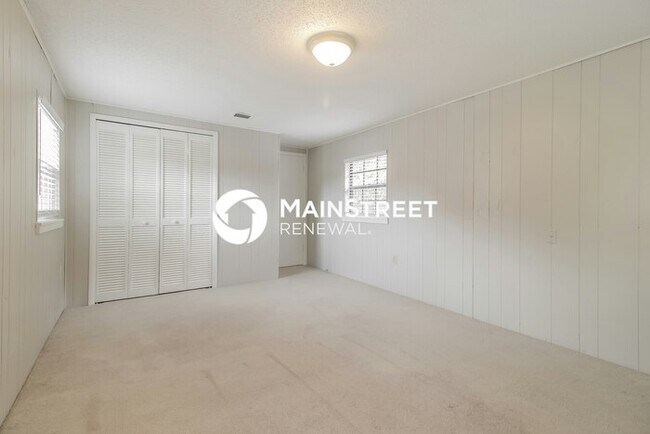 Building Photo - 3 Bedroom Pet-Friendly Home in Lake Mary, FL with Main Street Renewal