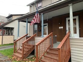 Building Photo - 19 Fulton St