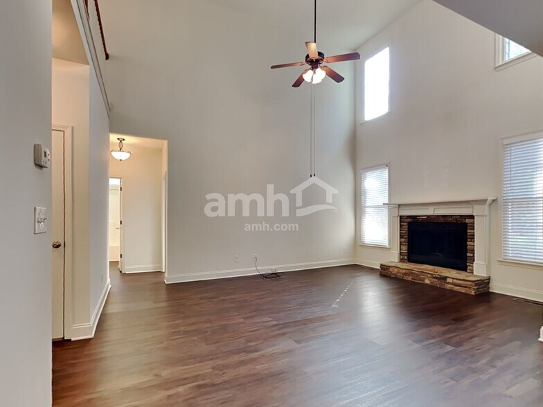 Building Photo - 212 Bentleaf Drive