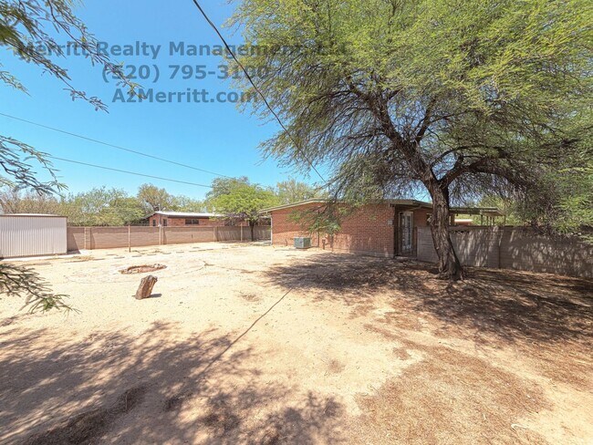 Building Photo - Spacious 3-Bedroom, 2-Bathroom Home Near U of A and Banner Health