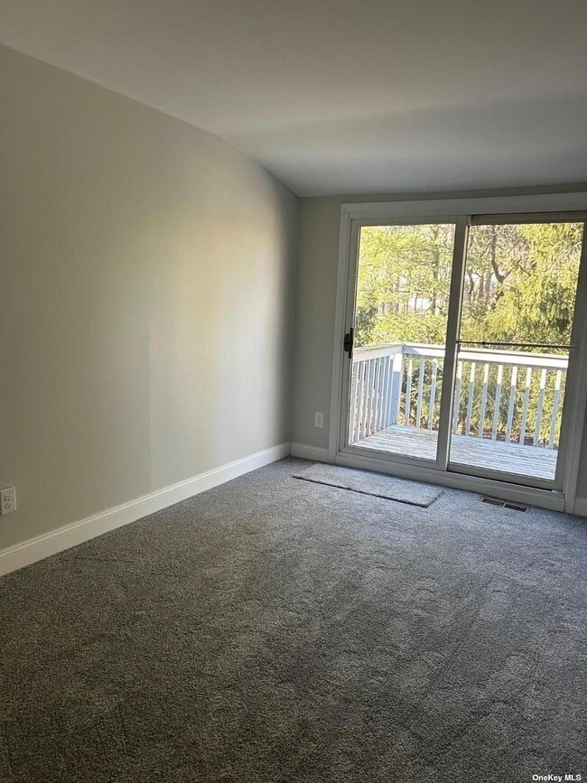 Building Photo - 44 Wooded Way