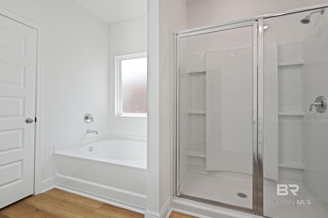 Building Photo - 12946 Grand Rpds Rd