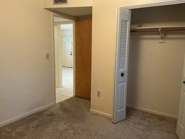 Building Photo - 1112 South Blvd