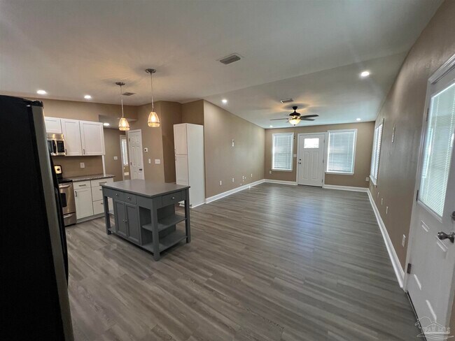 Building Photo - 4551 Teston Dr