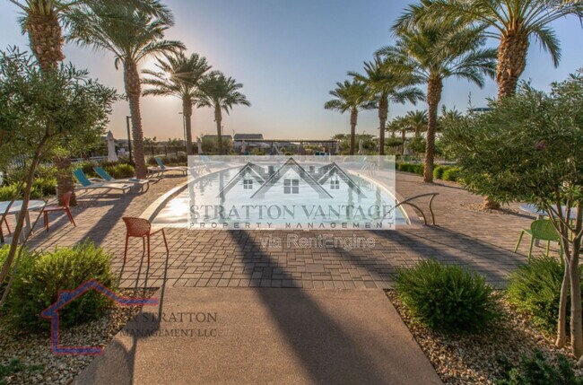 Building Photo - 9638 E Tesla Ave