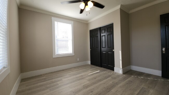 Building Photo - 803 Westwood Dr