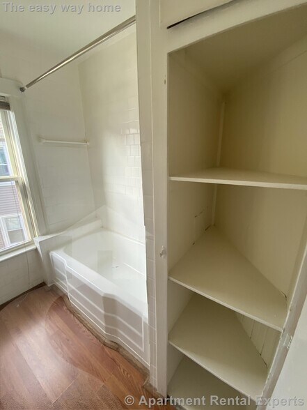 Building Photo - 42-44 Wilson Ave