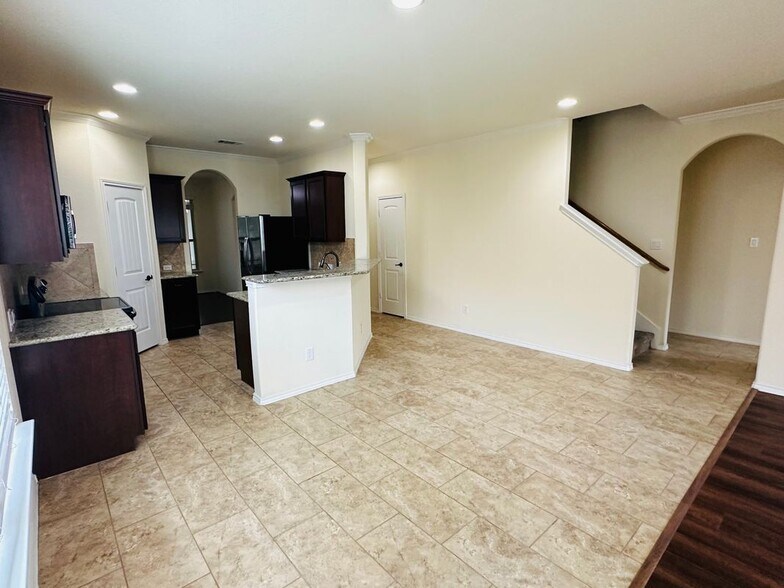Building Photo - 132 Buckskin Way