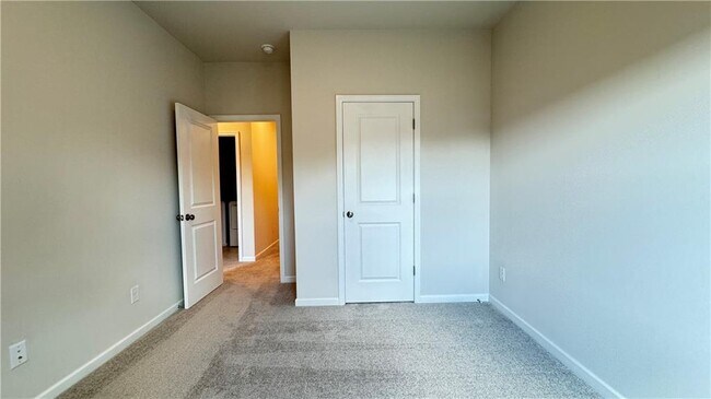 Building Photo - 53 Peeples Dr