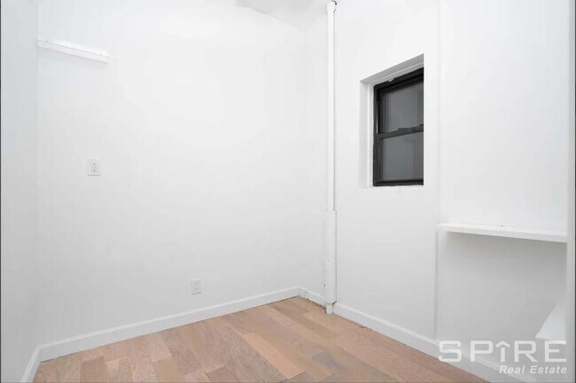 Building Photo - 2 bedroom in NEW YORK NY 10128