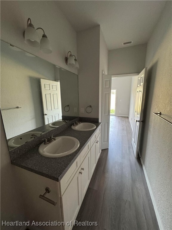 Building Photo - 1514 Las Villas Blvd