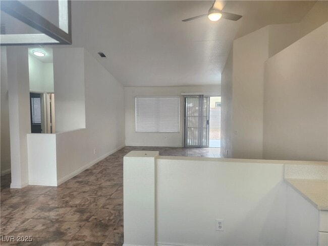 Building Photo - 216 Breezy Shore Ave