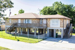 Front of house - 4972 Matherne St