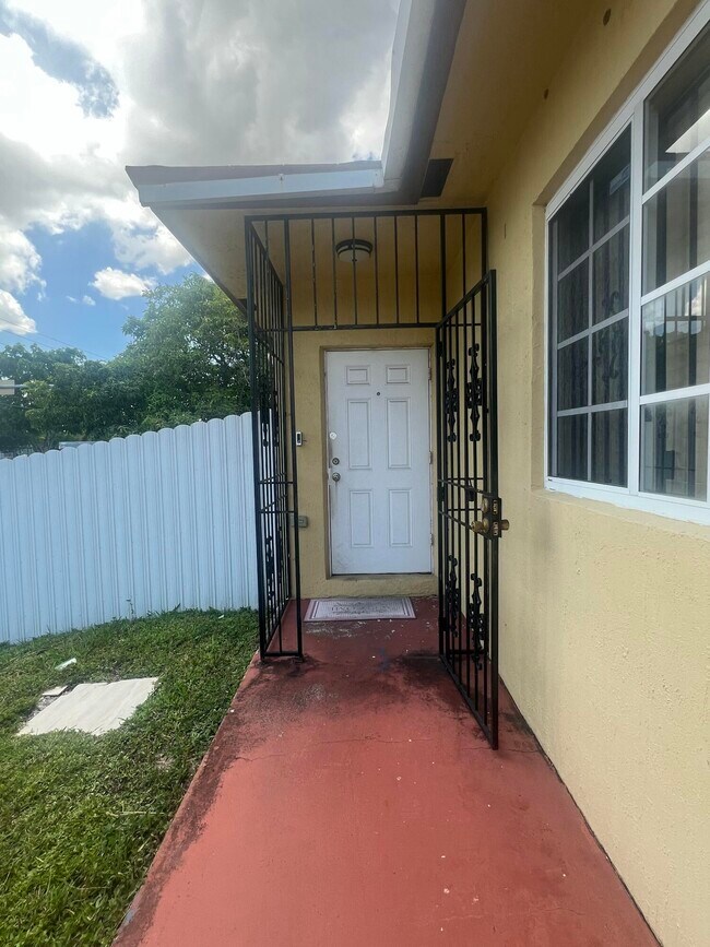 Building Photo - 20700 NW 31st Ave