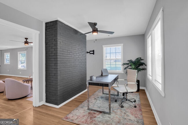 Building Photo - 3910 Clairmont Rd