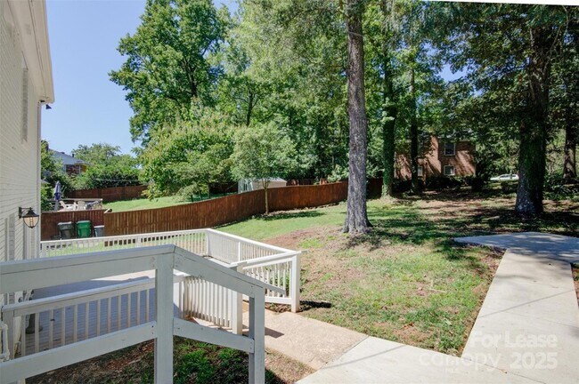 Building Photo - 3900 Rhodes Ave