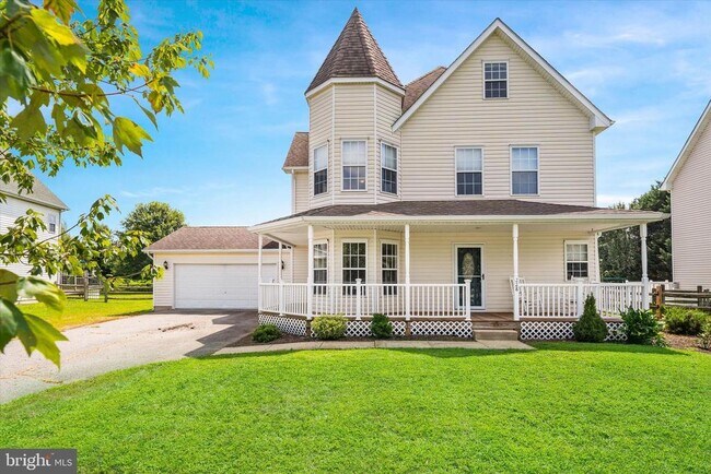 Primary Photo - 228 Ariel Ave