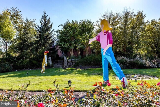 Building Photo - 14831 Basingstoke Loop