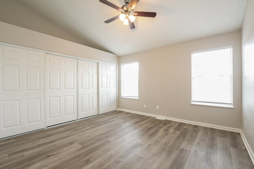 Building Photo - 9554 Milwaukee Ct