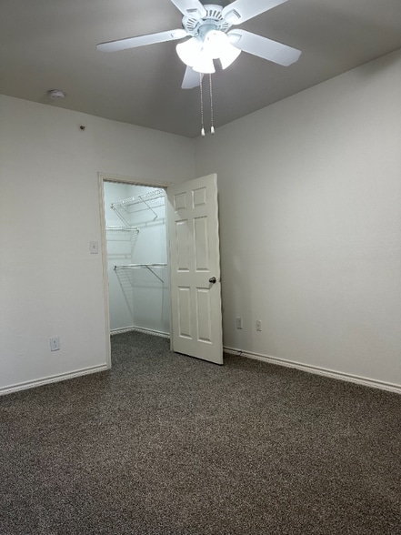 Building Photo - 8300 Farm to Market 1960 Rd E