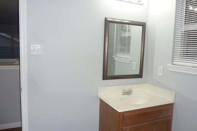 Building Photo - 2635 Skyview Grove Ct