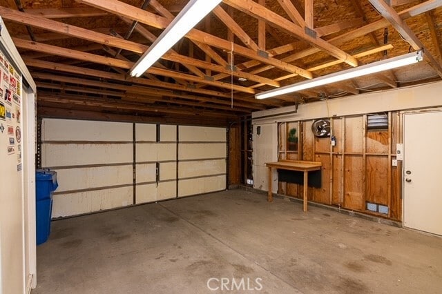 Building Photo - 9574 Vía Real