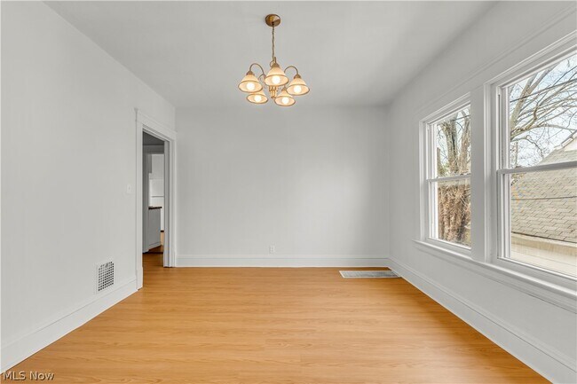 Building Photo - 8906 Jeffries Ave