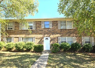 Building Photo - Camelot 2 Bedrooms. 1st Floor Apartment.  ...