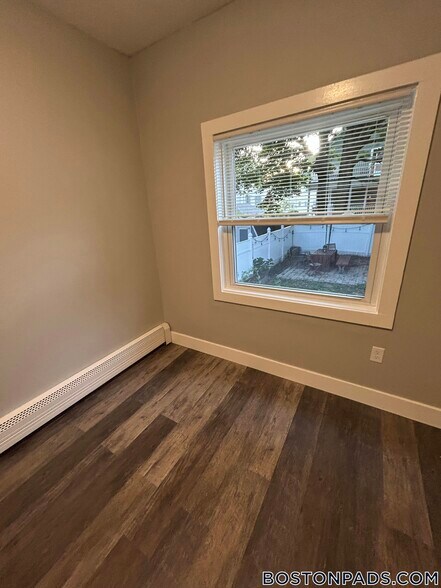 Building Photo - 82 North St