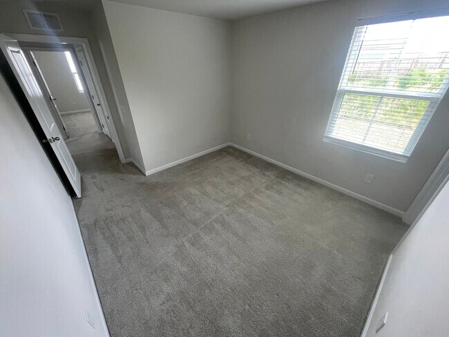 Building Photo - Easley Single Family Home