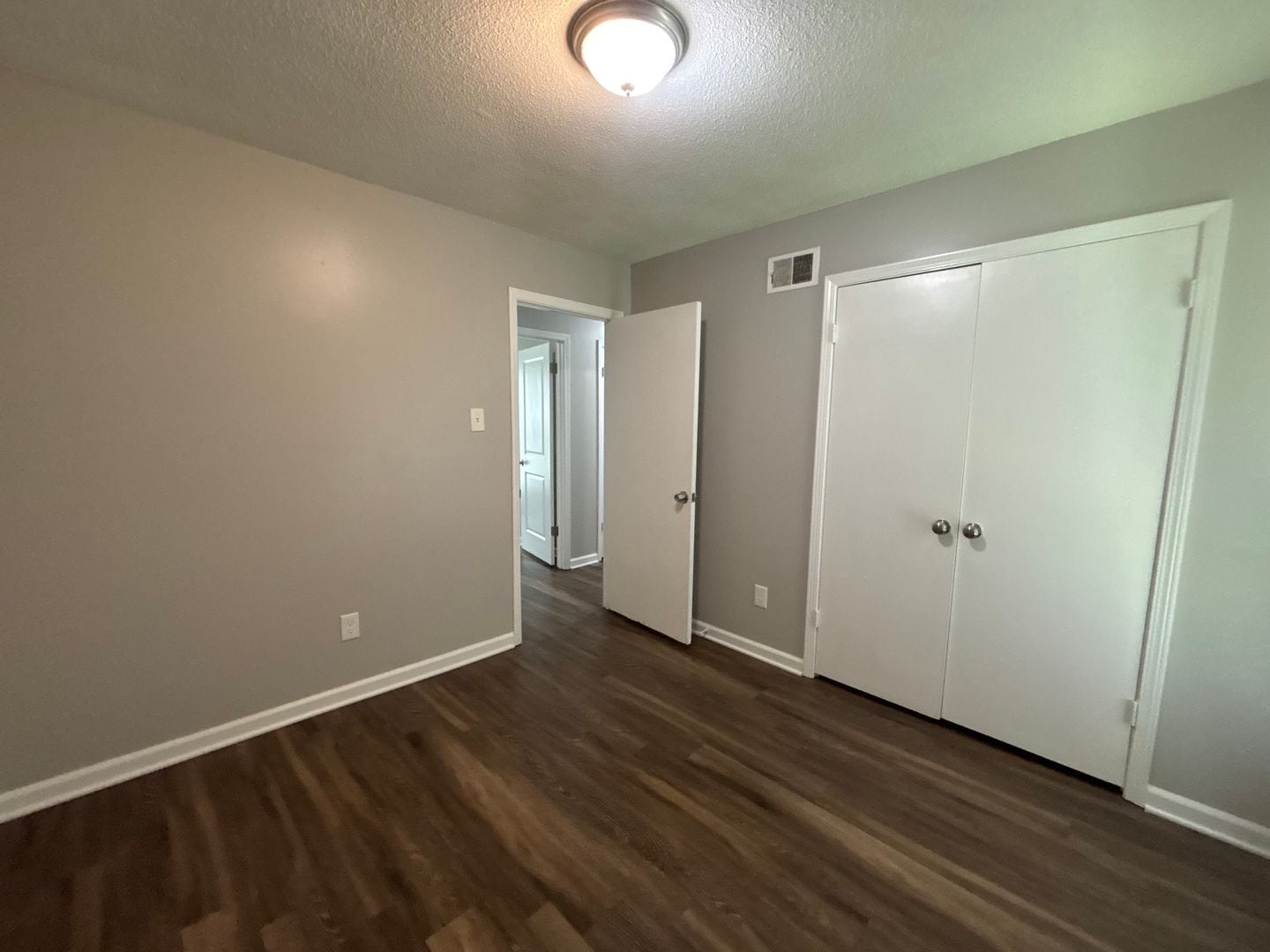 Building Photo - 5095 Corkwood Dr