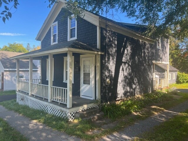 Primary Photo - 31 Nelson St