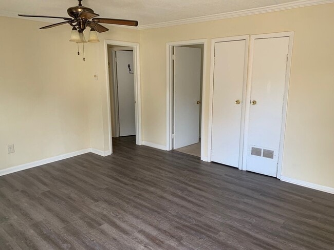 Building Photo - Cute 3 Bedroom 1 Bath Home