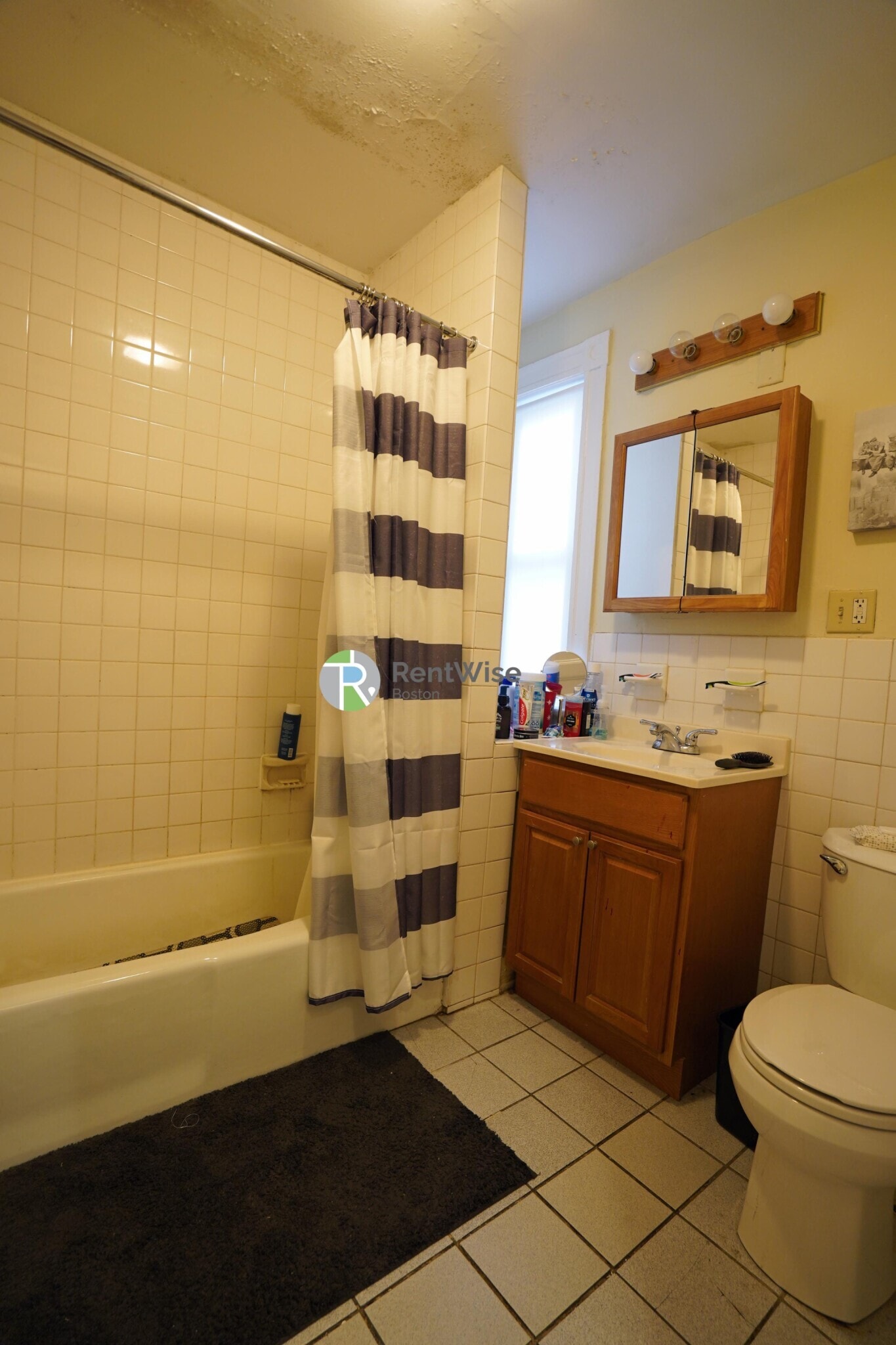 Building Photo - 795 Columbia Rd