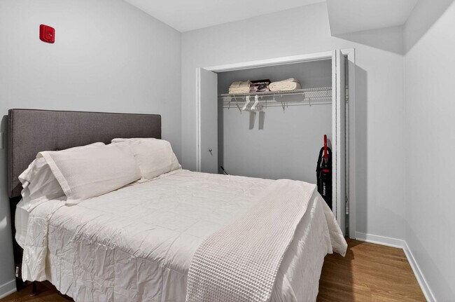 Building Photo - 229 S Grant St