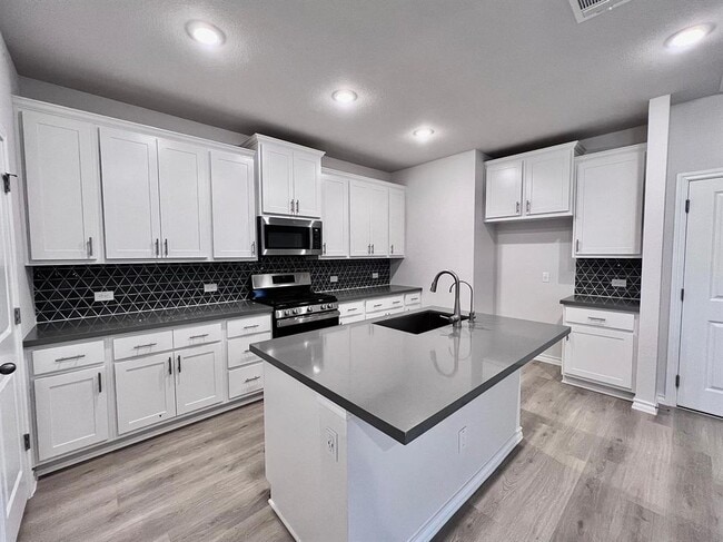 Building Photo - 4701 Lavender Field Path