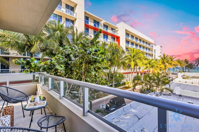 Building Photo - 777 N Ocean Dr