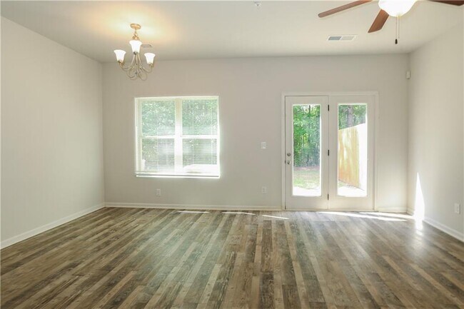 Building Photo - 1545 Iris Walk