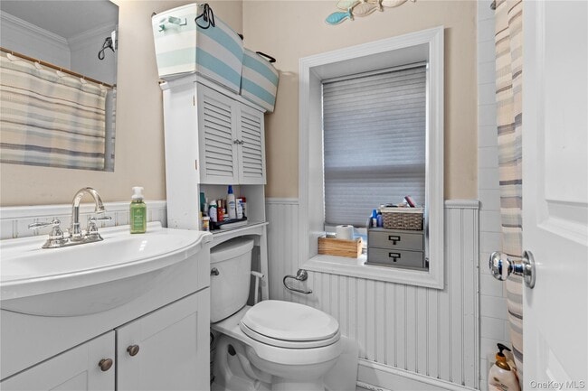 Building Photo - 76 Oregon St