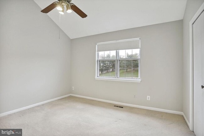 Building Photo - 1603 S Barton St