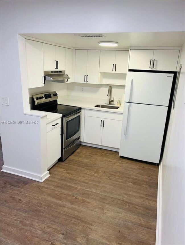 Building Photo - 5820 NW 23rd St