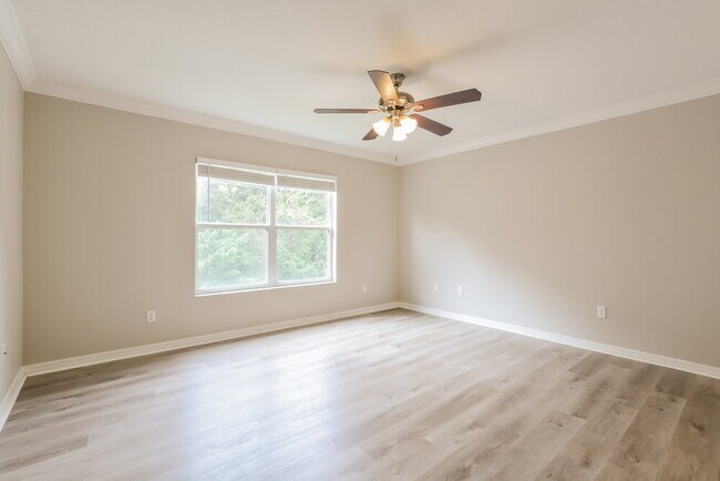 Building Photo - 256 Bella Rosa Cir