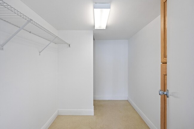 Building Photo - 3200 S Ocean Blvd